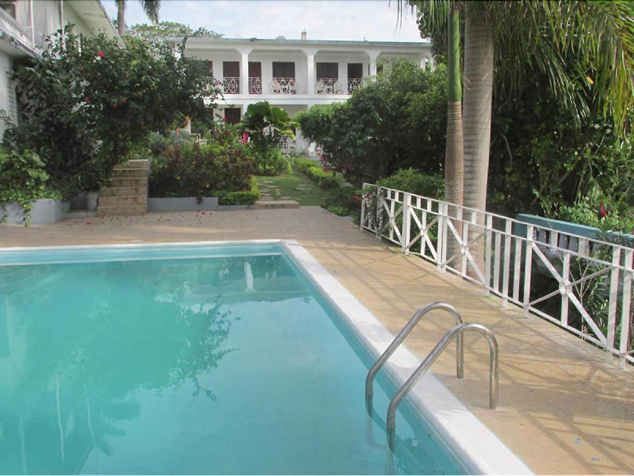Paradise Brandon Hill Guest House Montego Bay Zewnętrze zdjęcie